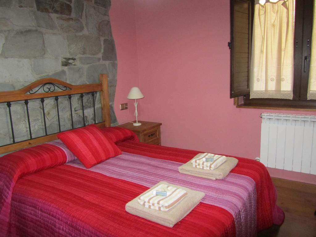 Tia Maria Bed & Breakfast Cerredo Bilik gambar